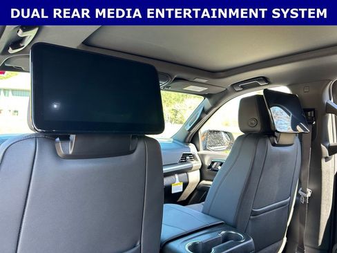 New 2026 Chevrolet Suburban Z71 w/ Z71 Off-Road Package image 3