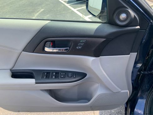 Used 2015 Honda Accord EX-L image 13