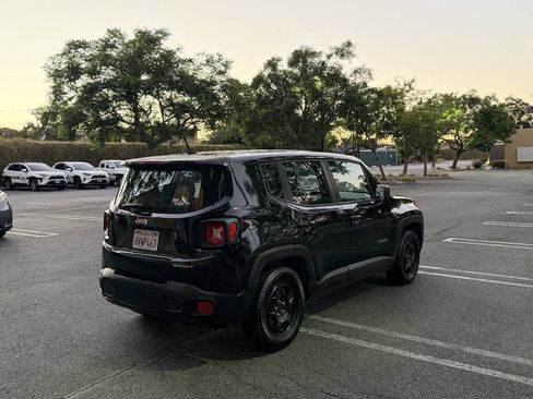 Used 2016 Jeep Renegade Sport w/ Power & Air Group FWD image 5