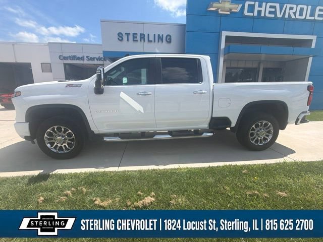 Used 2026 Chevrolet Silverado 2500 LT w/ Z71 Chrome Sport Edition AWD/4WD image 2