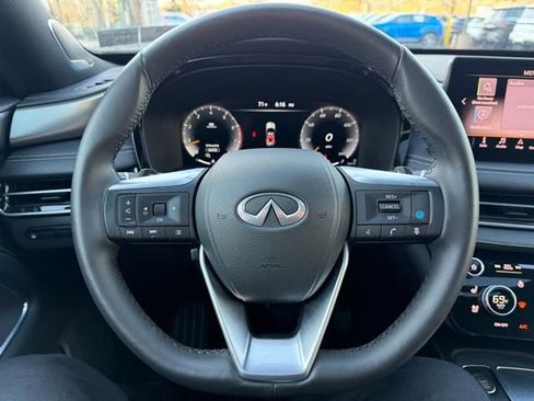 Certified 2025 INFINITI QX60 Luxe w/ Black Edition image 15