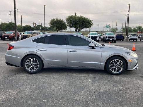 Used 2023 Hyundai Sonata SEL w/ Convenience Package image 4
