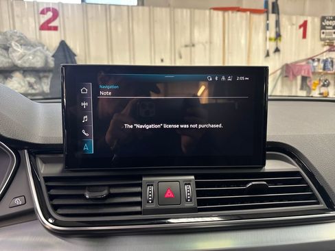 Used 2025 Audi Q5 2.0T Premium w/ Convenience Plus Package image 25