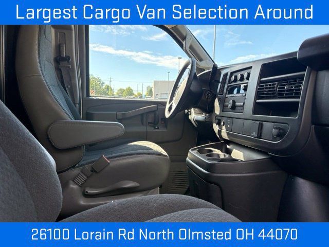 Used 2025 GMC Savana 2500 w/ Driver Convenience Package RWD image 20
