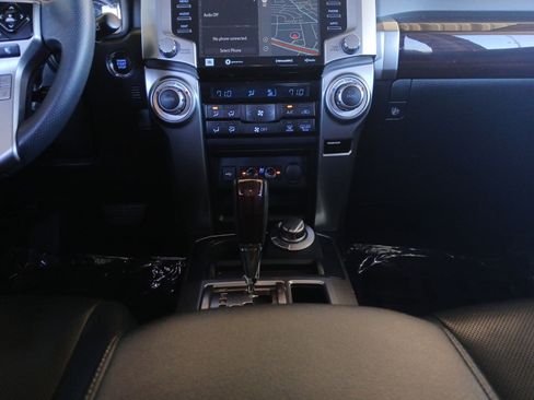 Used 2021 Toyota 4Runner Limited image 11