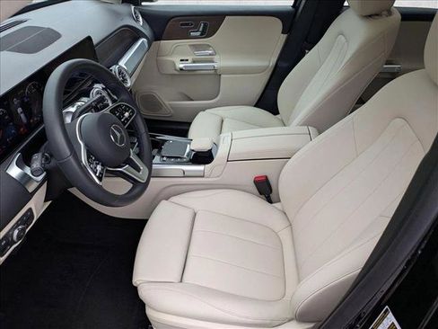 Certified 2023 Mercedes-Benz GLB 250 image 16