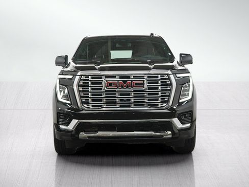 Used 2025 GMC Yukon Denali w/ Sun & Power Step Package AWD/4WD image 8