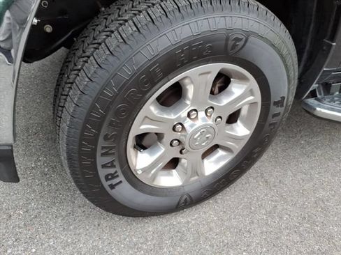 Used 2026 RAM 2500 Big Horn AWD/4WD image 4