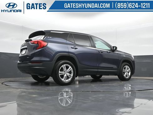 Used 2018 GMC Terrain SLE AWD/4WD image 34