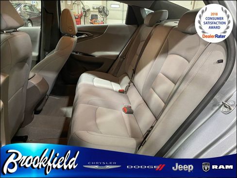 Used 2023 Chevrolet Malibu LS image 15