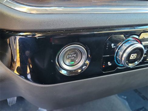 Used 2024 GMC Sierra 1500 SLT image 24