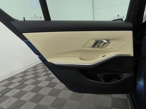 Certified 2025 BMW 330i Sedan w/ Premium Package image 25