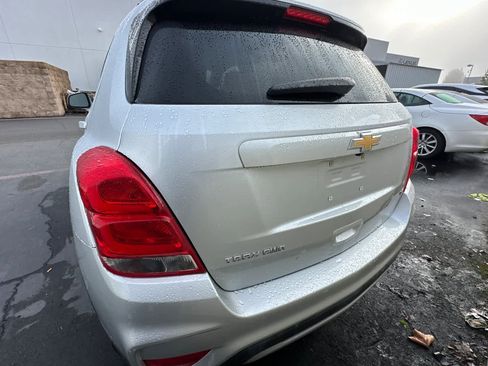Used 2017 Chevrolet Trax LT AWD/4WD image 15