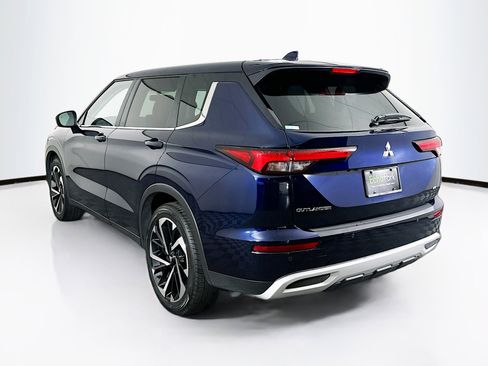 Used 2024 Mitsubishi Outlander SE image 5