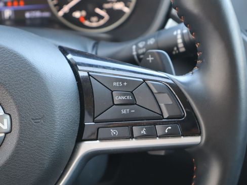 Used 2025 Nissan Altima 2.5 SR FWD image 13