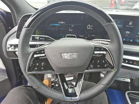 Used 2024 Cadillac Lyriq Sport image 13