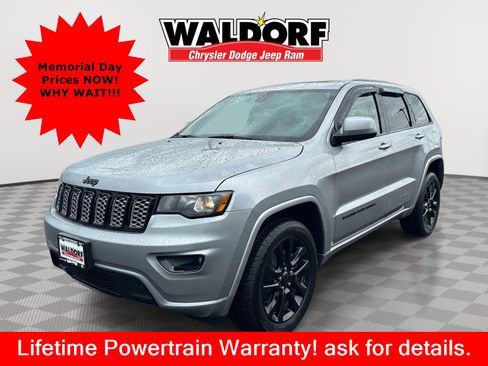 Used 2021 Jeep Grand Cherokee Laredo X AWD/4WD image 3