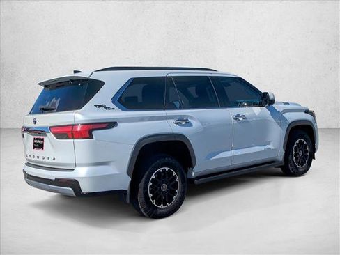 Used 2023 Toyota Sequoia Limited image 9