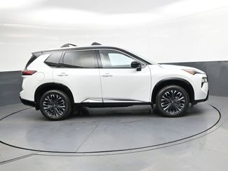 Used 2025 Nissan Rogue Platinum w/ Platinum Premium Package AWD/4WD video 3