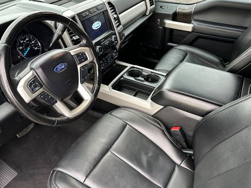 Used 2021 Ford F250 Lariat w/ Chrome Package image 9