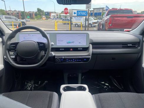 Used 2024 Hyundai Ioniq 5 SEL AWD/4WD image 12