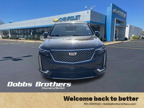 Used 2024 Cadillac XT6 Premium Luxury w/ Technology Package AWD/4WD image 3