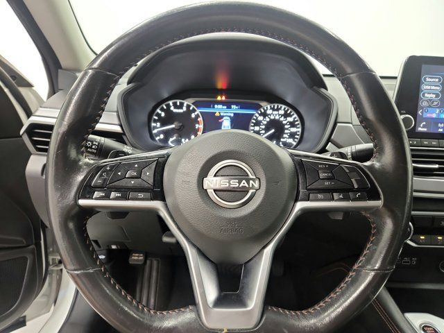 Used 2024 Nissan Altima 2.5 SR FWD image 27