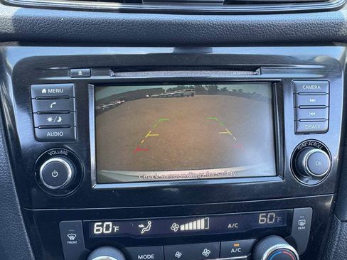 Used 2019 Nissan Rogue SV FWD image 29