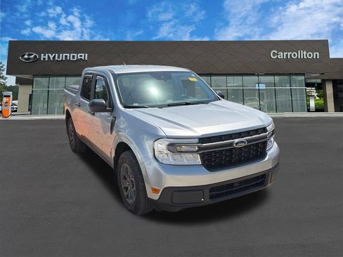 Used 2024 Ford Maverick XLT FWD image 3