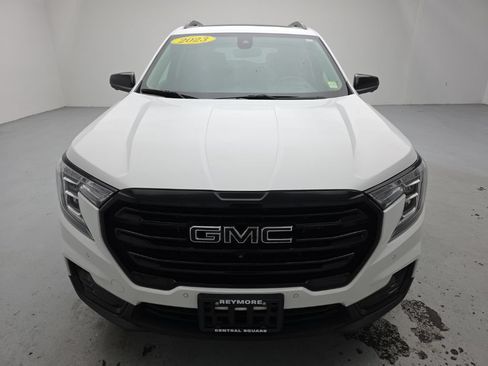 Used 2023 GMC Terrain SLT w/ Tech Package AWD/4WD image 5