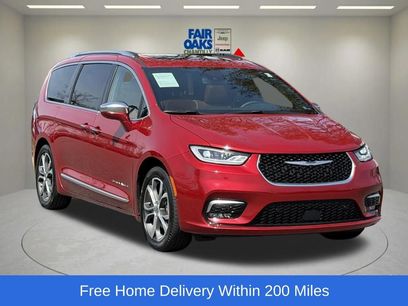 Used 2024 Chrysler Pacifica Pinnacle