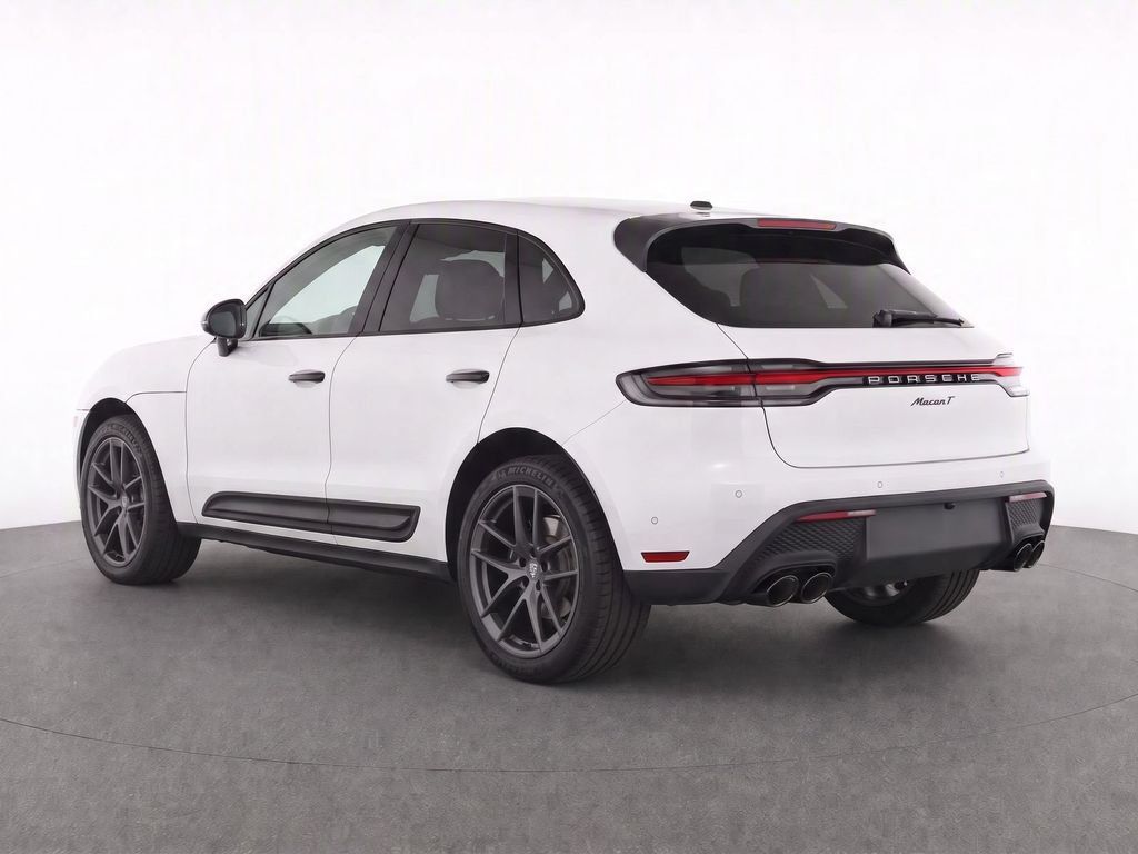 Used 2026 Porsche Macan Turbo AWD/4WD image 4