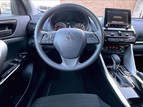 Used 2024 Mitsubishi Eclipse Cross LE image 5