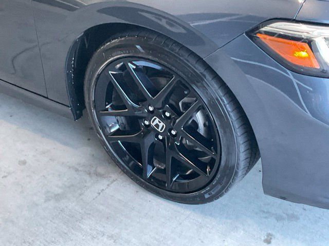 Used 2025 Honda Civic Sport image 25