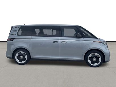 New 2025 Volkswagen ID. Buzz Pro S