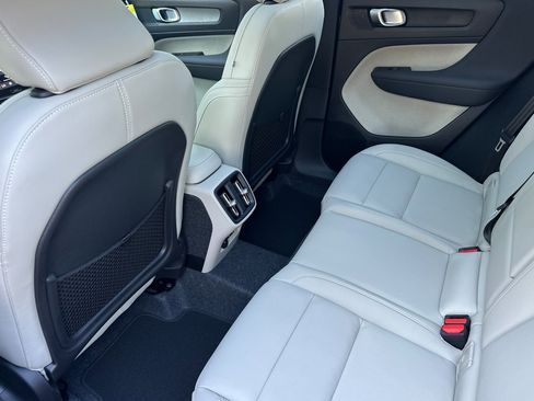 New 2026 Volvo XC40 B5 Plus w/ Protection Package Premier image 10