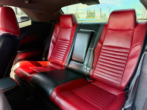 Used 2012 Dodge Challenger SXT RWD image 26