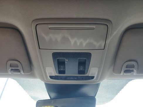 Used 2023 Honda Pilot Elite image 25