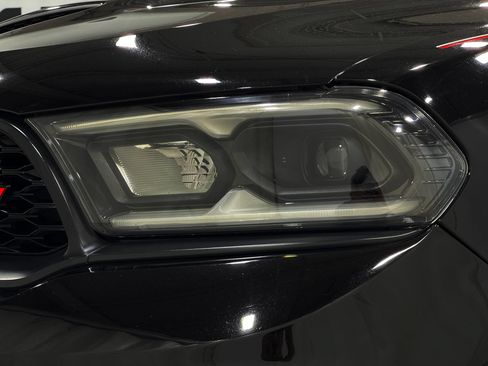 Used 2022 Dodge Durango R/T w/ Blacktop Package AWD/4WD image 34