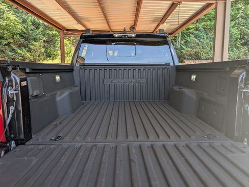 Used 2024 Toyota Tacoma TRD Pro AWD/4WD image 19