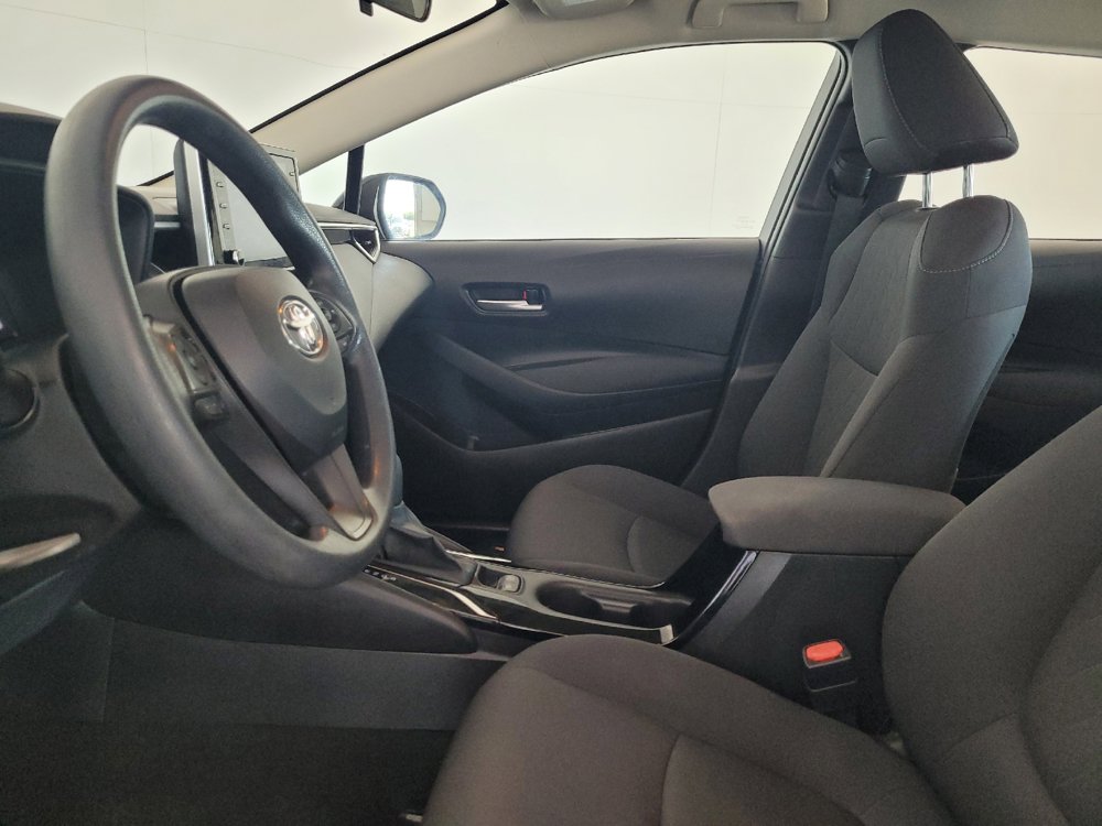 Used 2021 Toyota Corolla LE FWD image 17