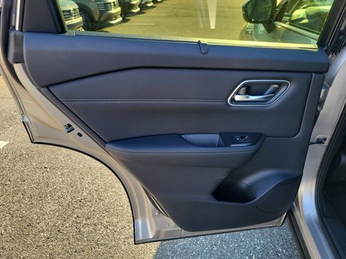 New 2026 Nissan Rogue Platinum image 15