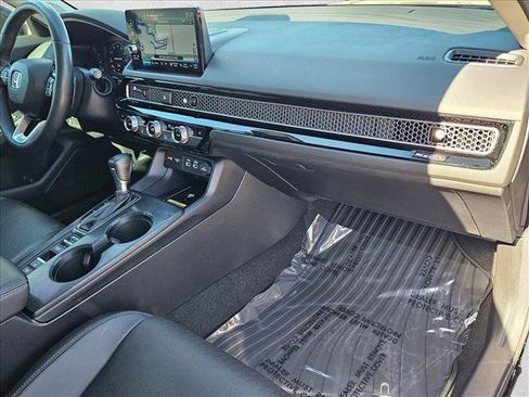 Used 2023 Honda Civic Touring image 22