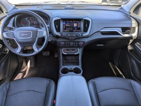 Used 2023 GMC Terrain SLT image 17