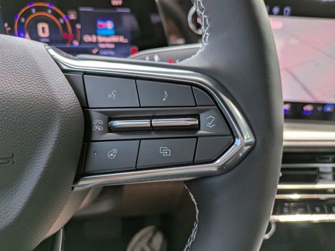 New 2026 Chevrolet Traverse LT w/ Driver Confidence Package image 29