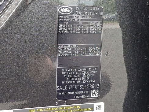 New 2025 Land Rover Defender 110 S image 21