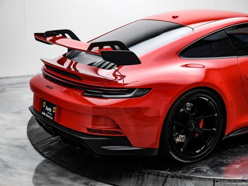 Used 2022 Porsche 911 GT3 image 17