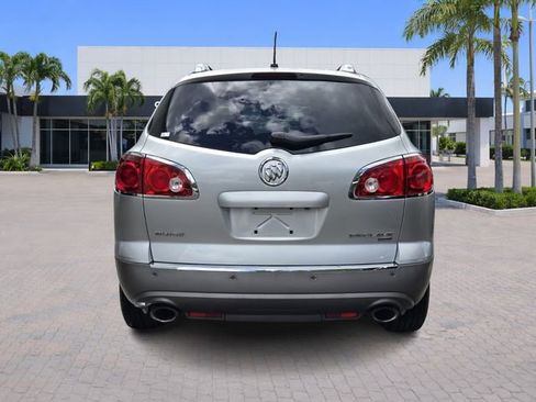 Used 2011 Buick Enclave CXL image 6
