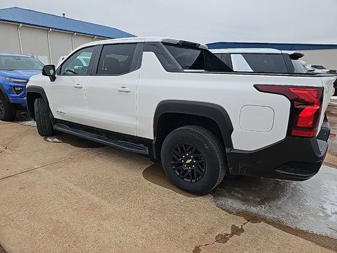 Used 2024 Chevrolet Silverado EV W/T image 3