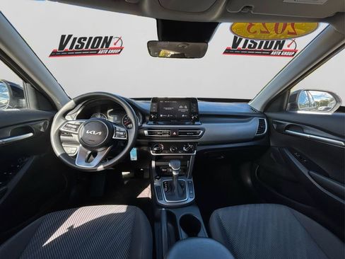 Used 2023 Kia Seltos LX image 25